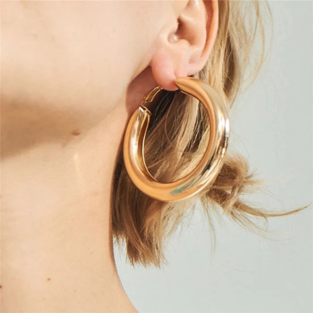 UO Style Retro Gold Hoop Drop Earrings